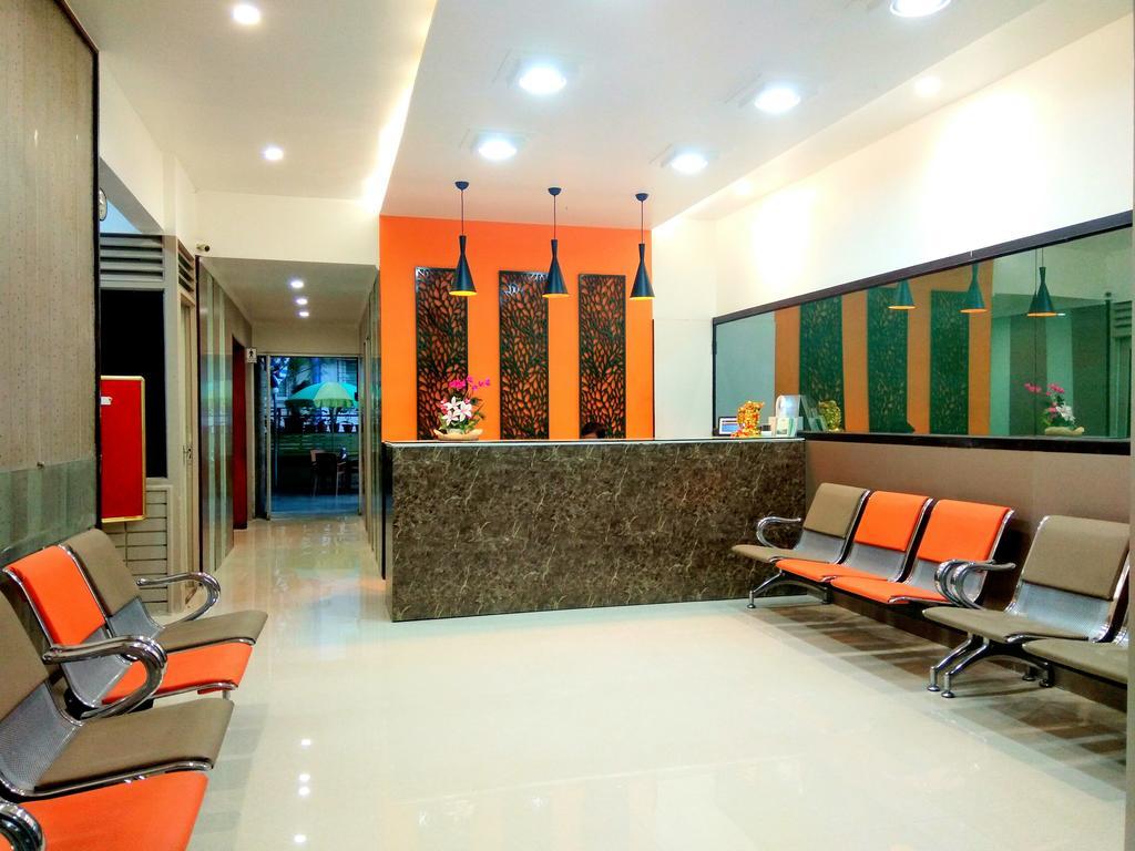 Hotel Raviraj Pune Luaran gambar
