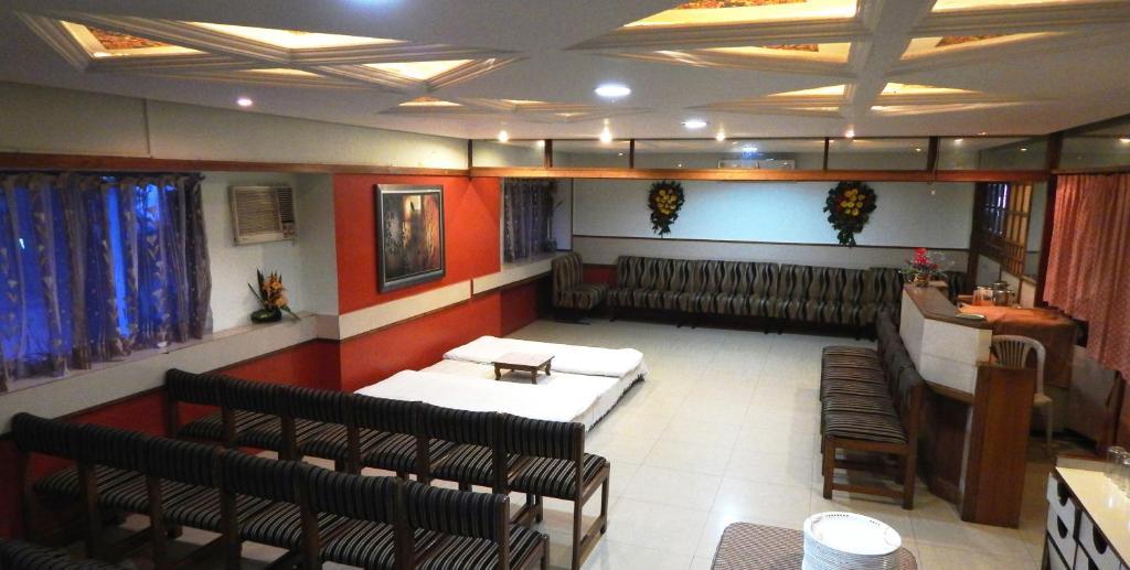 Hotel Raviraj Pune Luaran gambar