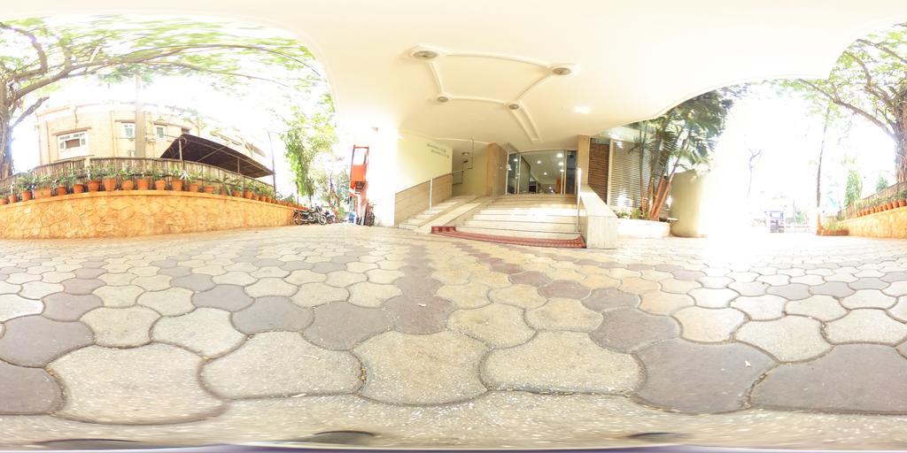 Hotel Raviraj Pune Luaran gambar