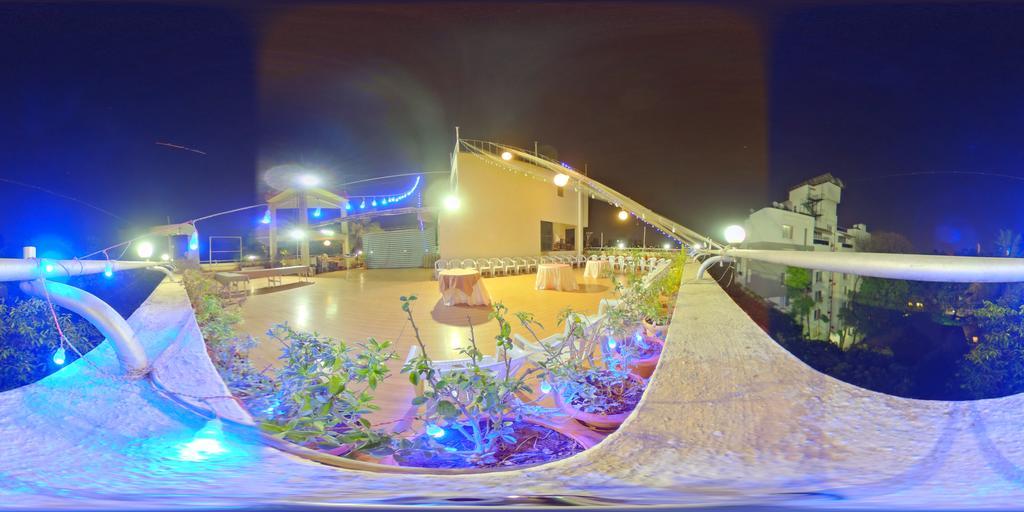Hotel Raviraj Pune Luaran gambar