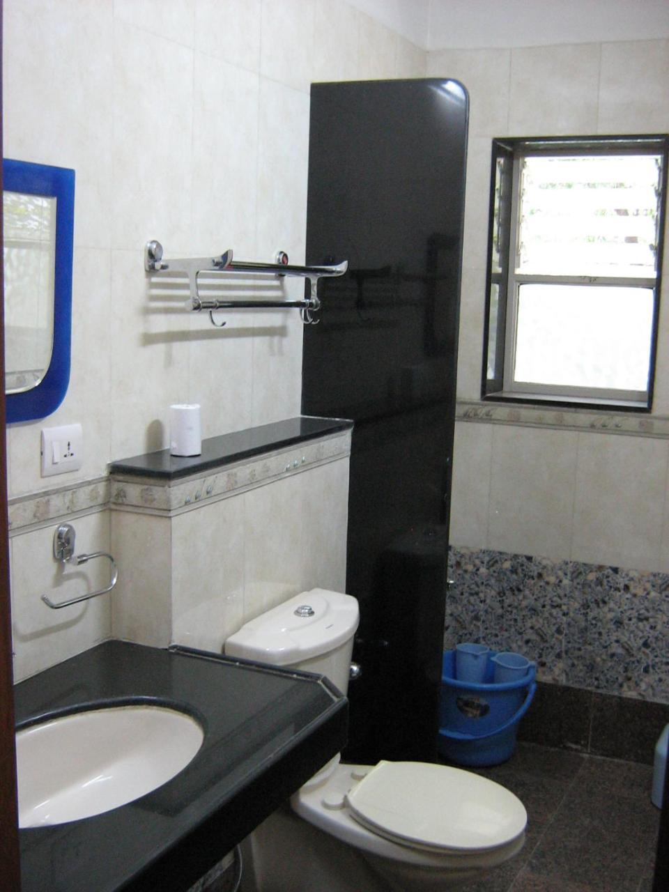 Hotel Raviraj Pune Luaran gambar